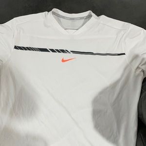 Nike Nadal Aeroreact Challenger shirt